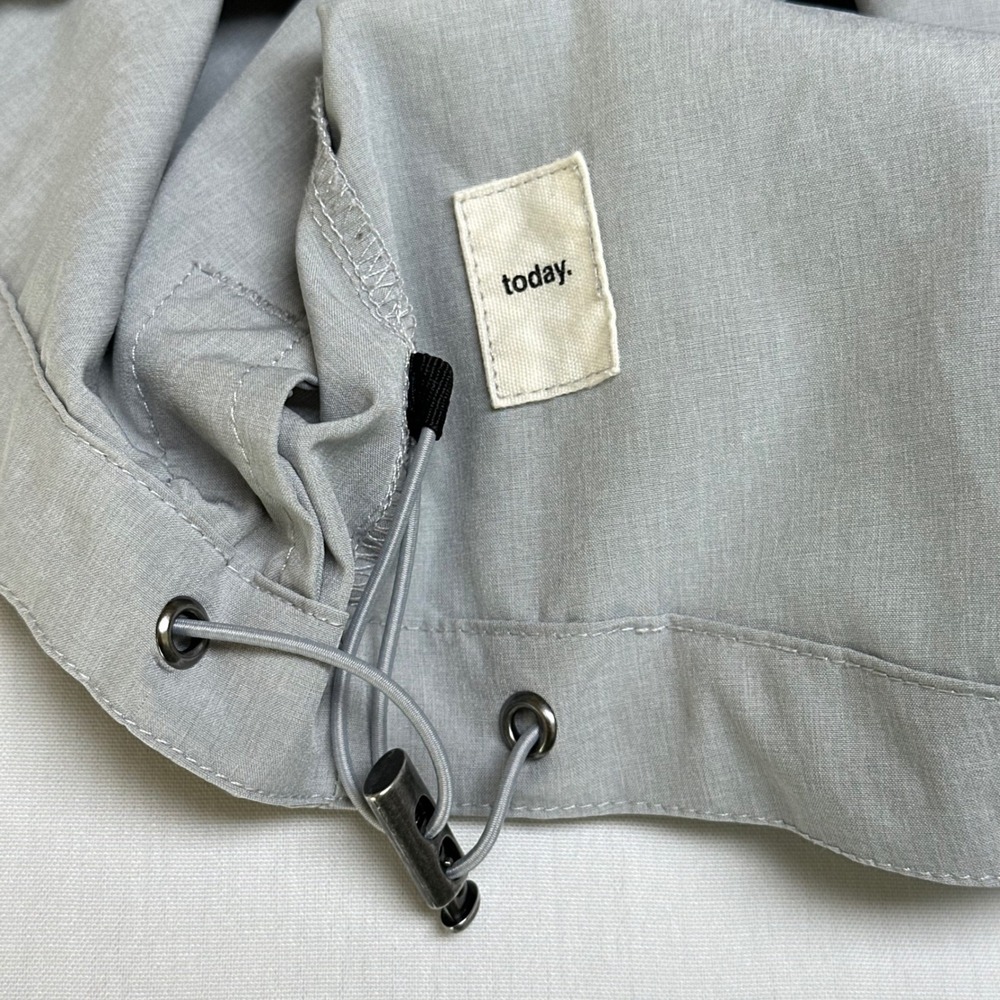 Vuori Womens Outdoor Tranier Shell Jacket Small Gray Hooded Full Zip Windbreaker - Picture 10 of 10
